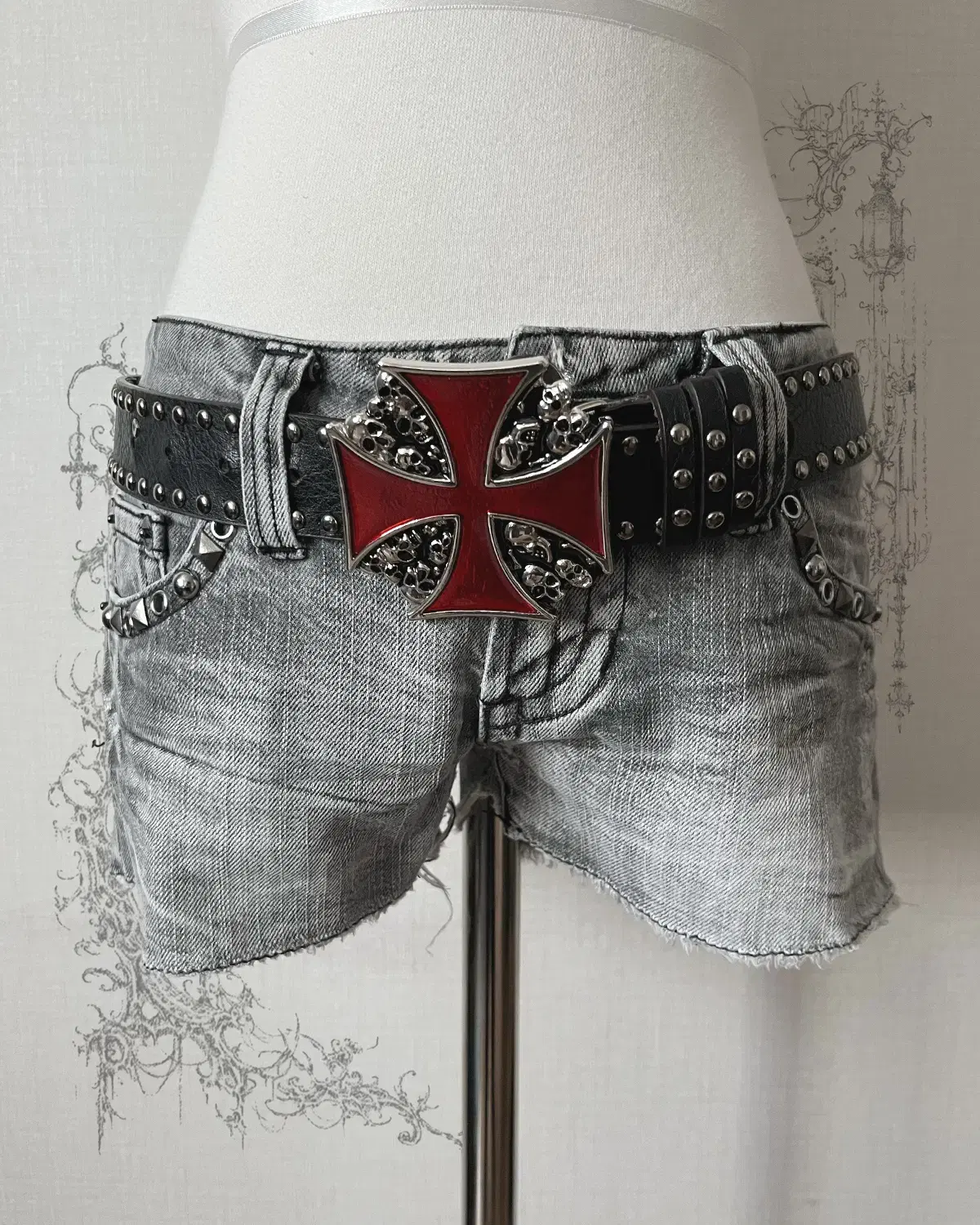 stud denim short pants